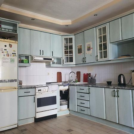 Хостел Оболонь Киев Екстериор снимка